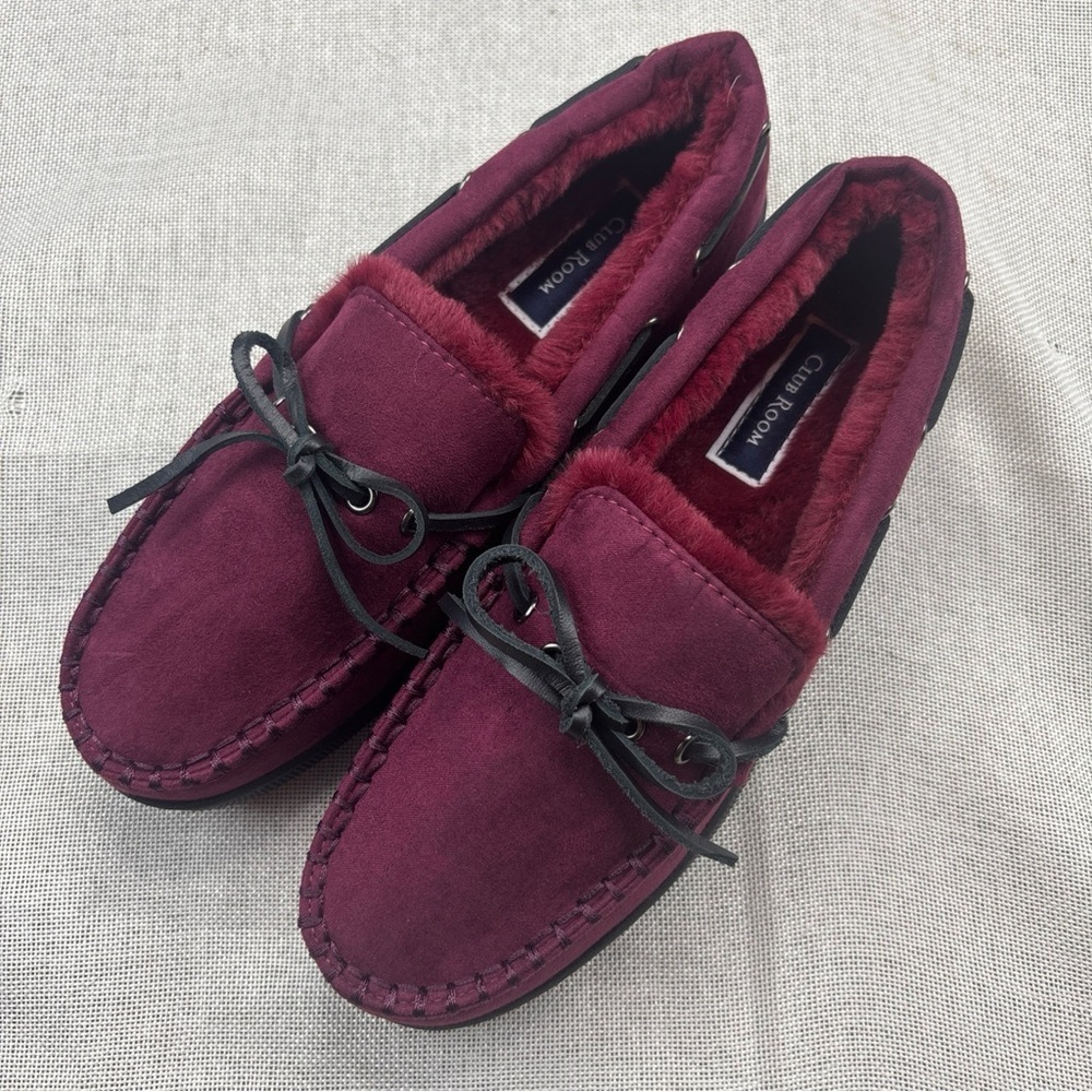 Mens Club Room Moccasin Slippers, Burgundy SMALL 6-7